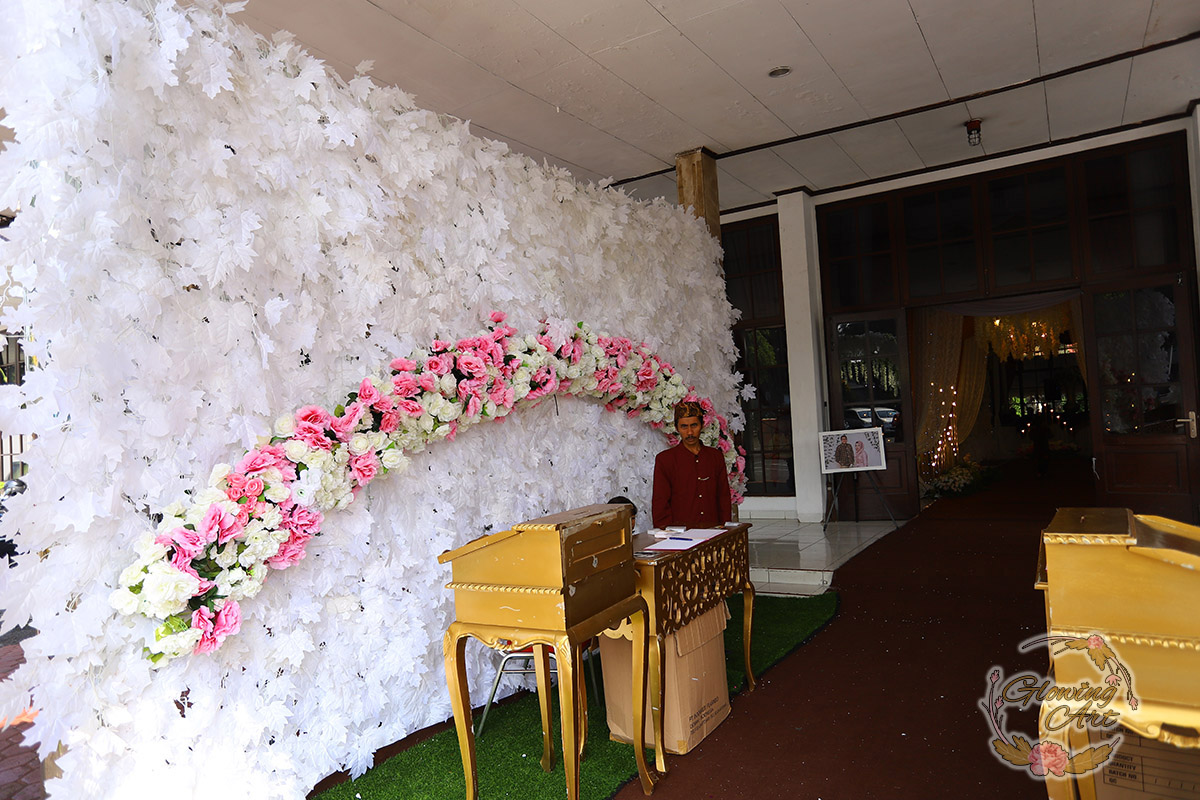 Enda Lendy Dekorasi  Wedding Murah Berkualitas di Bandung 